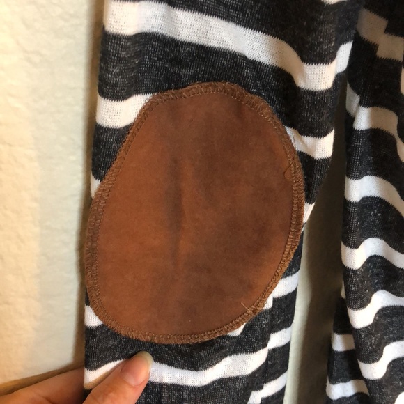 Striped Sweatshirt - Picture 4 of 5